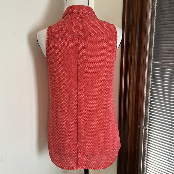 The Limited | Sleeveless Button Down Blouse Size XS - Picture 4 of 11